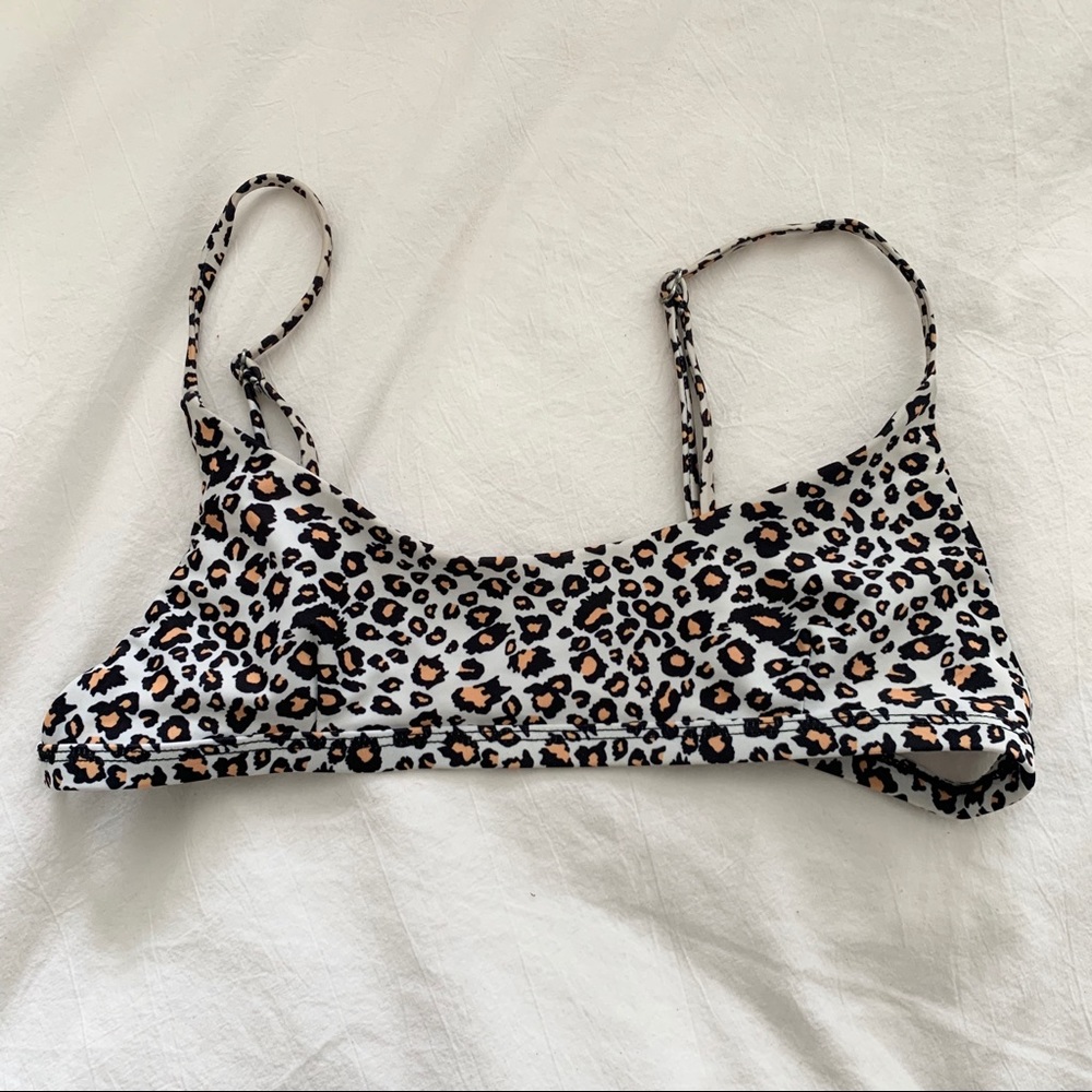 La Hana bikini top